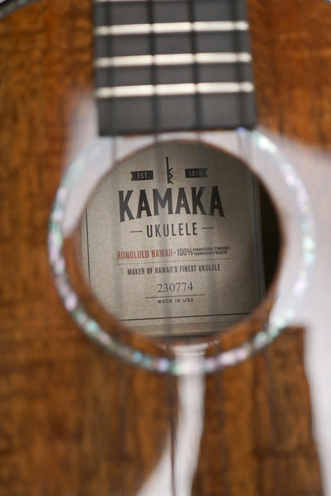 Kamaka HF-2 D2 (Extra Deluxe) Concert Ukulele