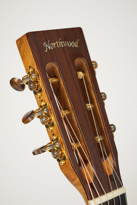 2015 Northwood R80 000-12  Venetian Cutaway