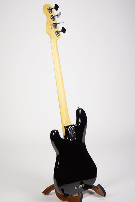 2021 Fender American Professional II Precision Bass Maple Fingerboard Black
