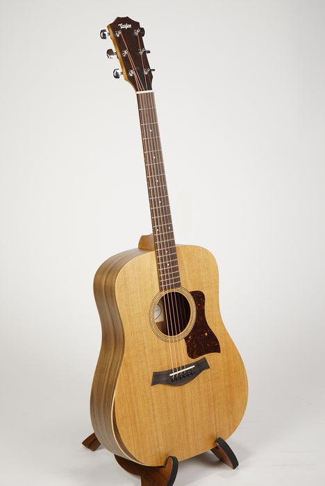 Taylor Academy 10 Sitka Spruce and Walnut