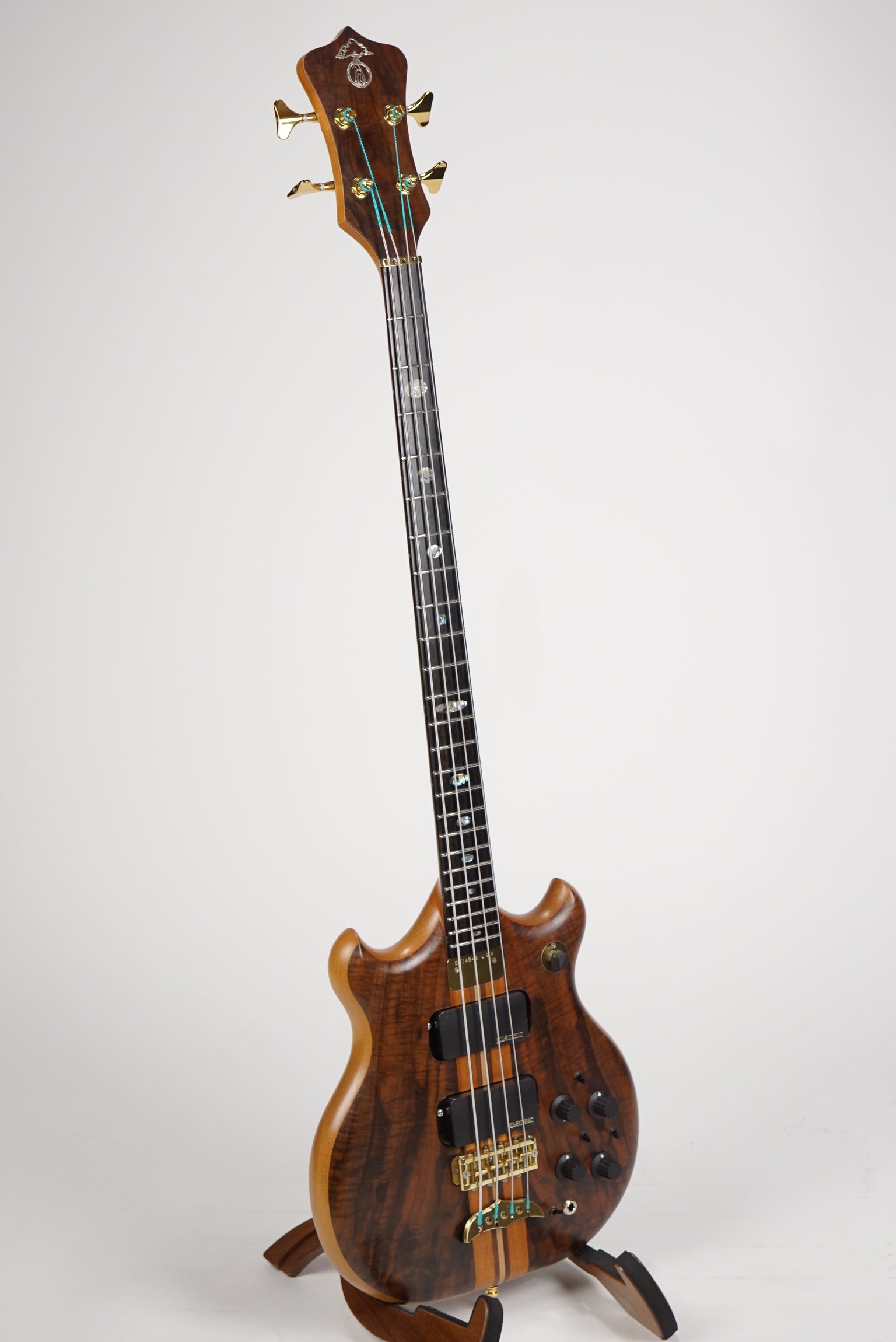 Exquisite Where Can I Buy An Alembic Bass Guitar Wallpaper Illustration Exquisite Where Can I Buy An Alembic Bass Guitar Wallpaper Illustration