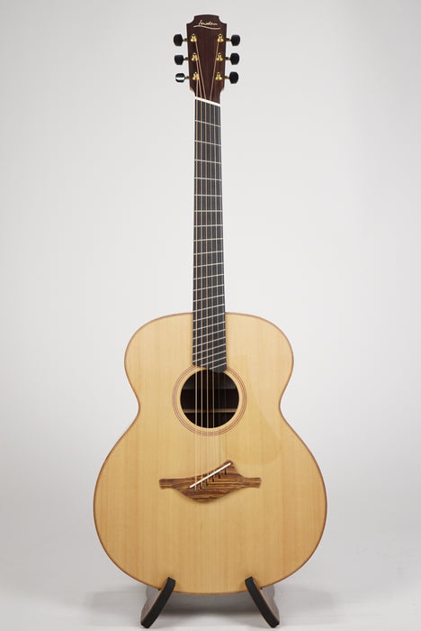 Lowden O-25 F/F Fan Fret