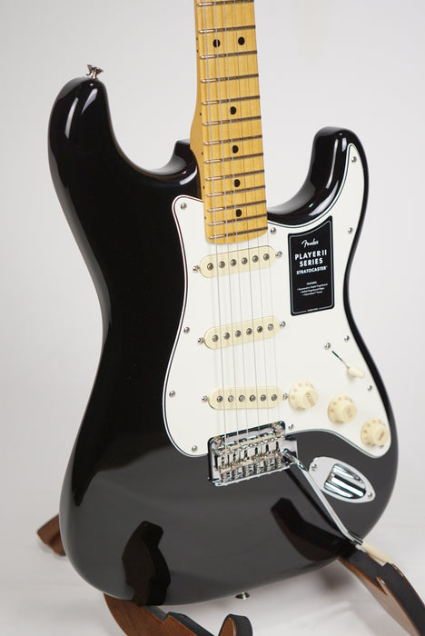 Fender Player II Stratocaster®, Maple Fingerboard, Black