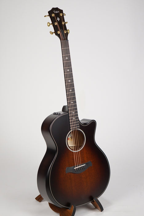 Taylor Builder's Edition 324ce