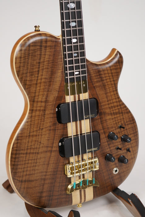 Alembic Crest Bass