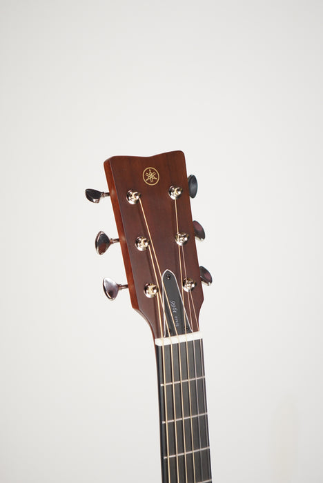 Yamaha FGX5
