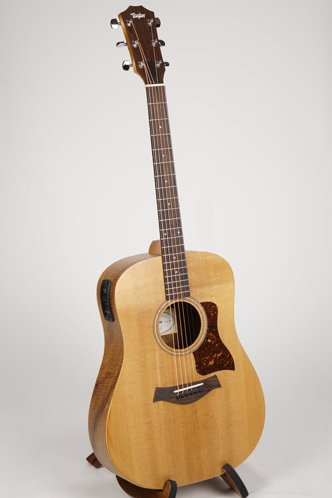 Taylor Academy 10e LTD — Northern Lights Music