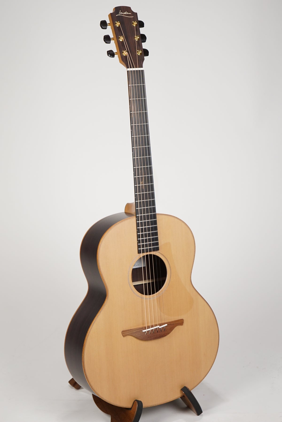 Lowden F10 — Northern Lights Music