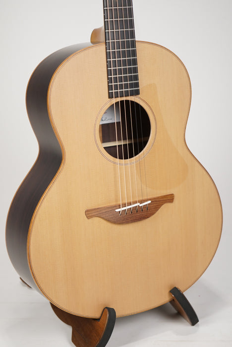 Lowden F10