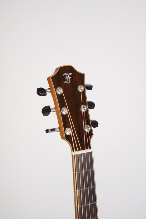 Furch "Red" Walnut & Spruce