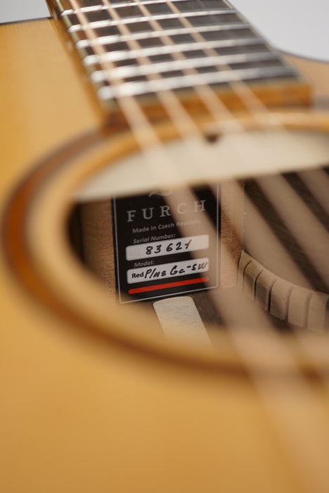 Furch "Red" Walnut & Spruce