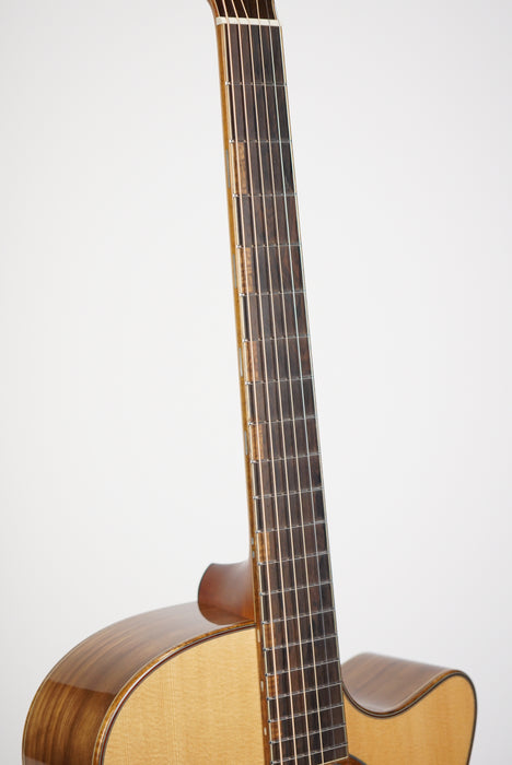 Furch "Red" Walnut & Spruce