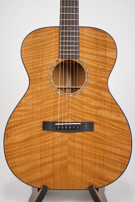 Huss and Dalton Model OM 14-fret Custom