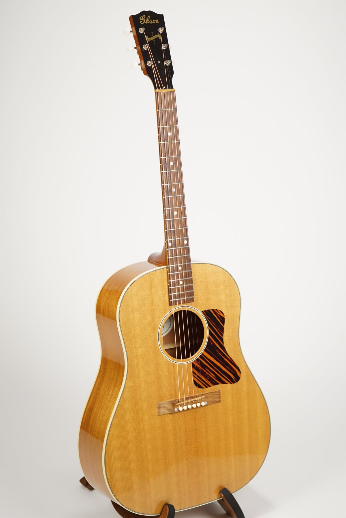 Gibson ギブソン j-35アコースティックギター 2013 マイク付き J-35