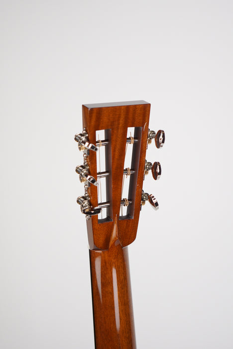 Collings 001 12 Fret - Mahogany Top