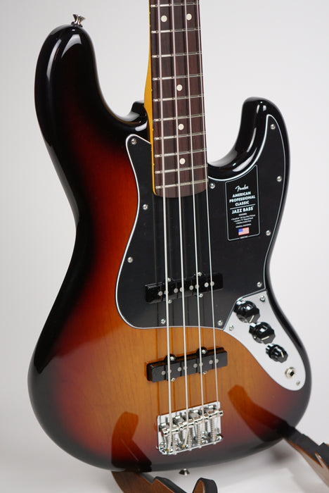 Fender American Professional Classic Jazz Bass®, Rosewood Fingerboard, 3-Color Sunburst