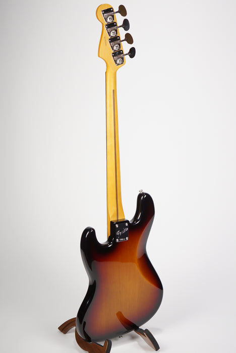 Fender American Professional Classic Jazz Bass®, Rosewood Fingerboard, 3-Color Sunburst