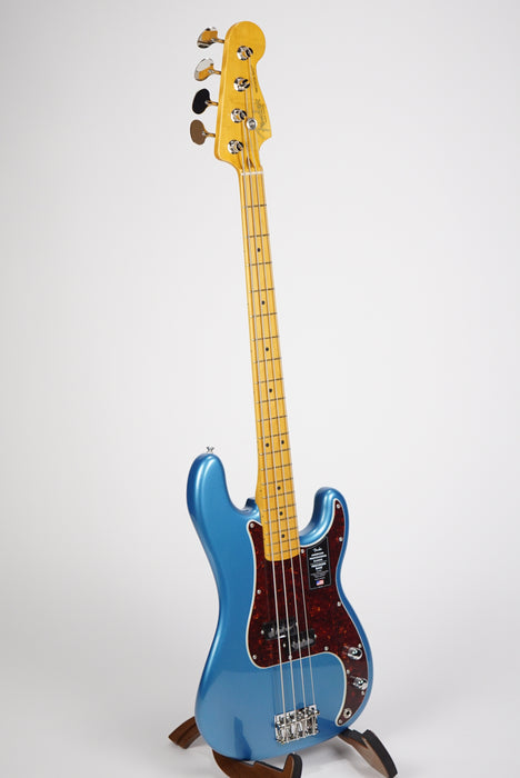 Fender American Professional Classic Precision Bass®, Maple Fingerboard, Faded Lake Placid Blue