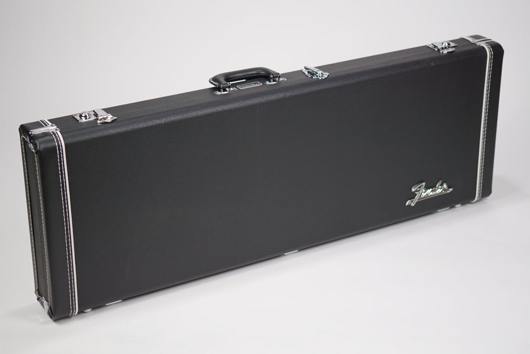 Fender Limited Edition Vintera® II Road Worn® '60s Stratocaster®, Maple Fingerboard, Black