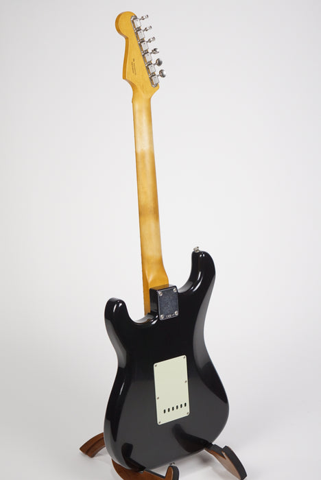 Fender Limited Edition Vintera® II Road Worn® '60s Stratocaster®, Maple Fingerboard, Black
