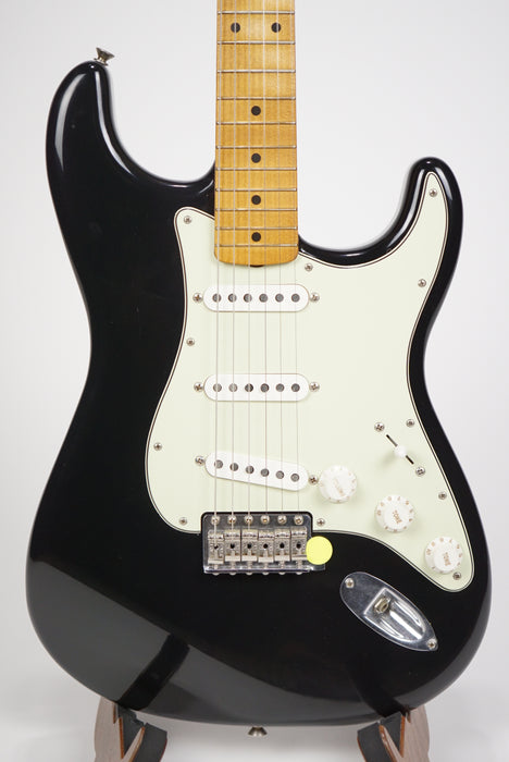Fender Limited Edition Vintera® II Road Worn® '60s Stratocaster®, Maple Fingerboard, Black