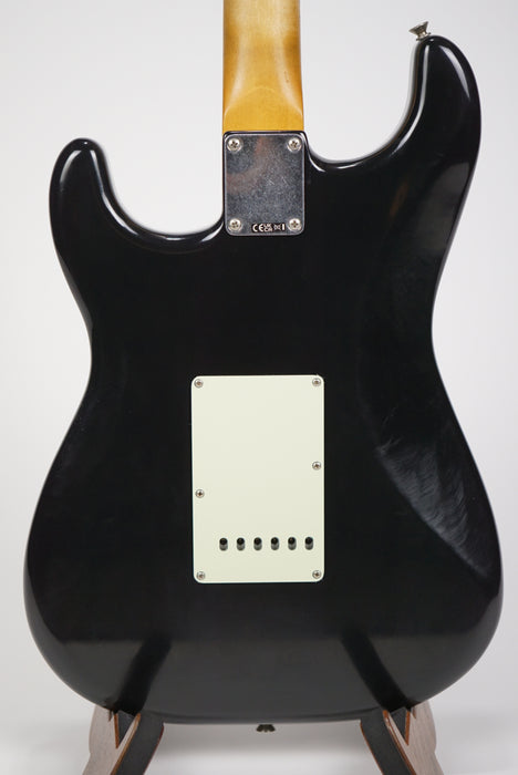 Fender Limited Edition Vintera® II Road Worn® '60s Stratocaster®, Maple Fingerboard, Black