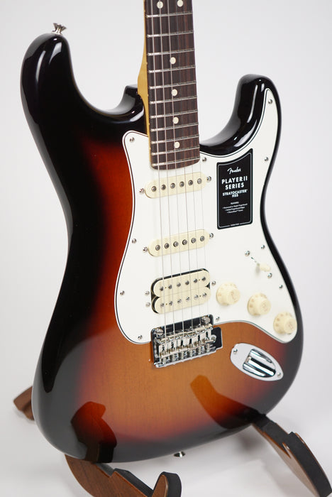 Fender Player II Stratocaster® HSS, Rosewood Fingerboard, 3-Color Sunburst