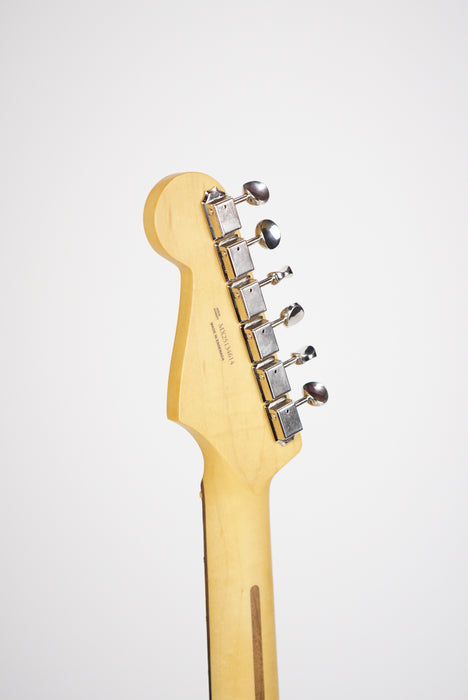 Fender Player II Stratocaster® HSS, Rosewood Fingerboard, 3-Color Sunburst