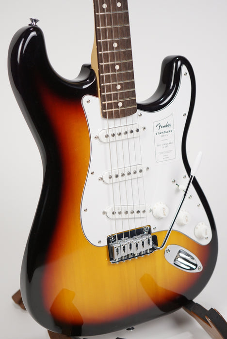Fender Standard Stratocaster®, Laurel Fingerboard, White Pickguard, 3-Color Sunburst