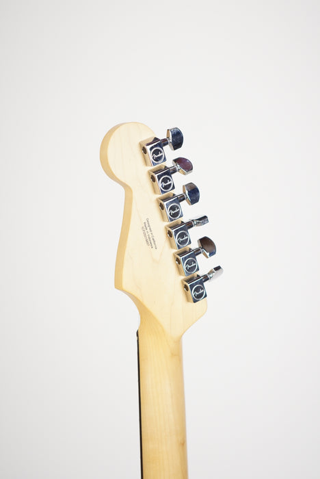 Fender Standard Stratocaster®, Laurel Fingerboard, White Pickguard, 3-Color Sunburst