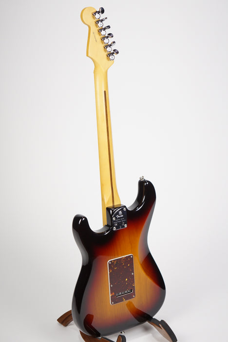 2022 Fender American Professional II Stratocaster®, Maple Fingerboard, 3-Color Sunburst