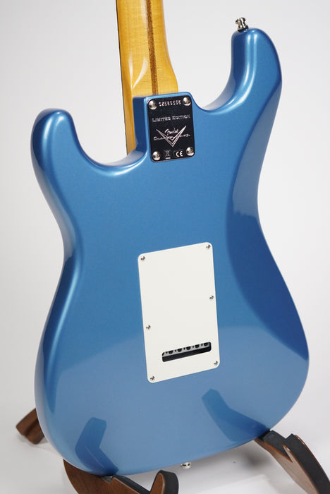 Fender Custom Shop Custom Deluxe Stratocaster-Lake Placid Blue