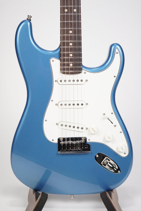 Fender Custom Shop Custom Deluxe Stratocaster-Lake Placid Blue