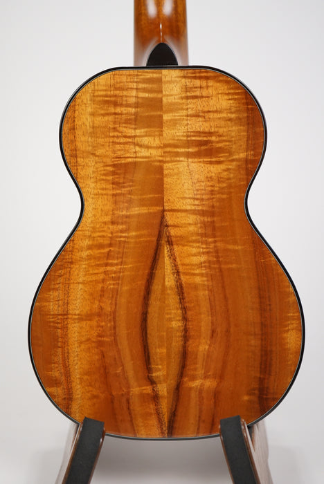 Kamaka HF-2 D2 (Extra Deluxe) Concert Ukulele