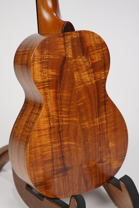 Kamaka HF-2 D (Deluxe) Concert Ukulele
