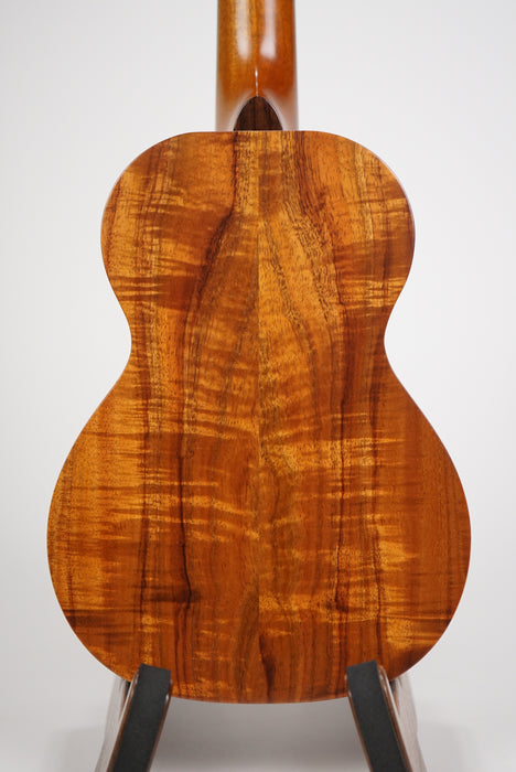 Kamaka HF-2 D (Deluxe) Concert Ukulele