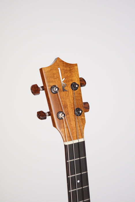 Kamaka HF-4 D (Deluxe) Baritone Ukulele