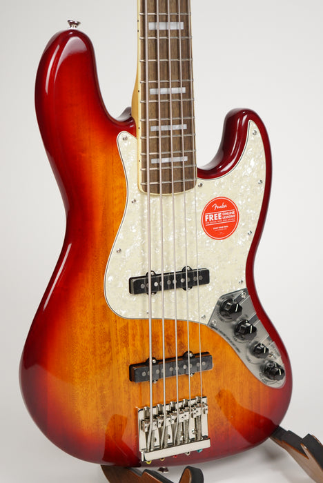 Squier Classic Vibe™ Active '70s Jazz Bass® V, Laurel Fingerboard, White Pearloid Pickguard, Sienna Sunburst