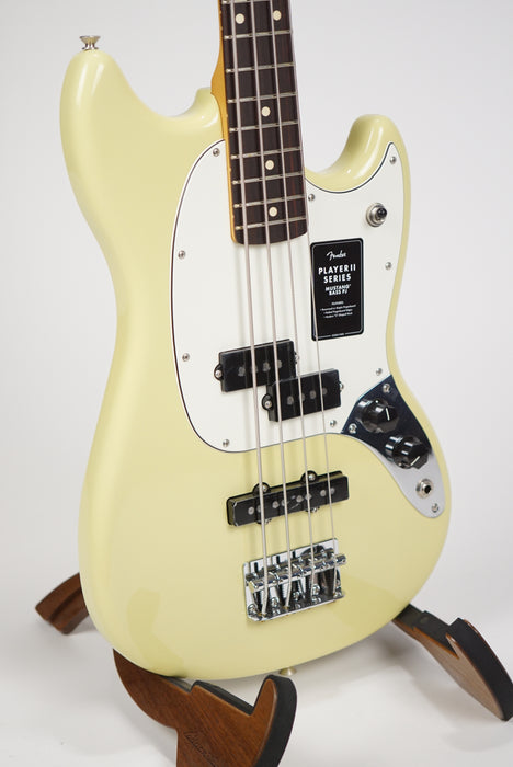 Fender Player II Mustang® Bass PJ, Rosewood Fingerboard, Hialeah Yellow