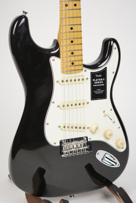 2024 Fender Player II Stratocaster®, Maple Fingerboard, Black