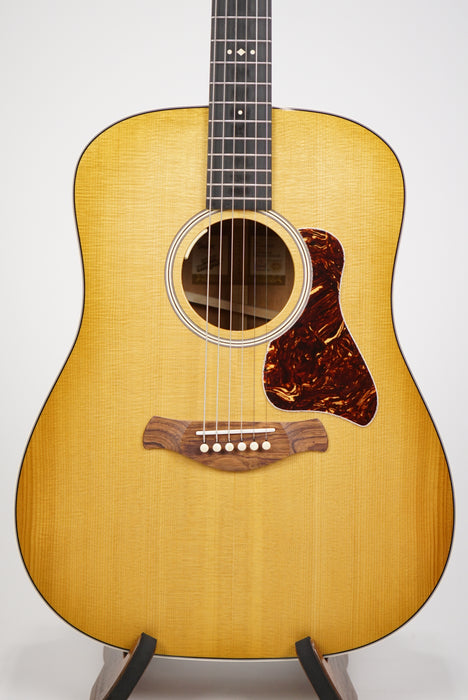 Taylor Trey Hensley Gold Label 510e Special Edition