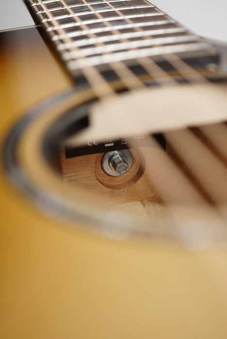 Taylor Builder's Edition 814ce Honduran Rosewood/Adirondack Spruce