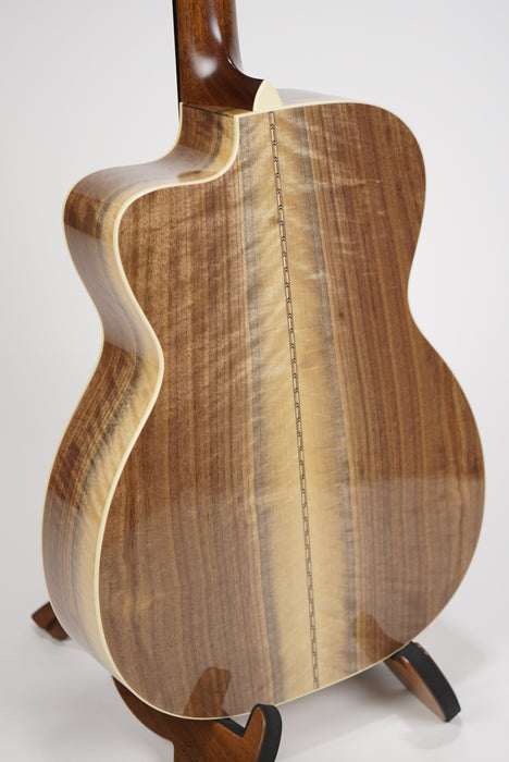 Bourgeois 00/C 14-Fret | Curly Redwood & Figured Walnut