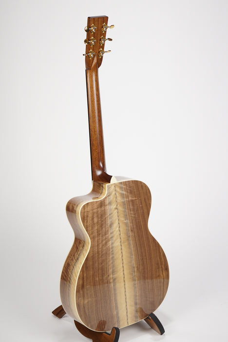 Bourgeois 00/C 14-Fret | Curly Redwood & Figured Walnut