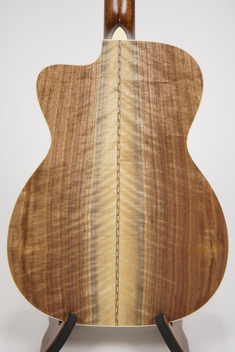Bourgeois 00/C 14-Fret | Curly Redwood & Figured Walnut