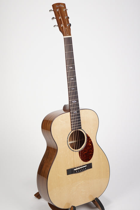 Huss and Dalton OM-14 Custom