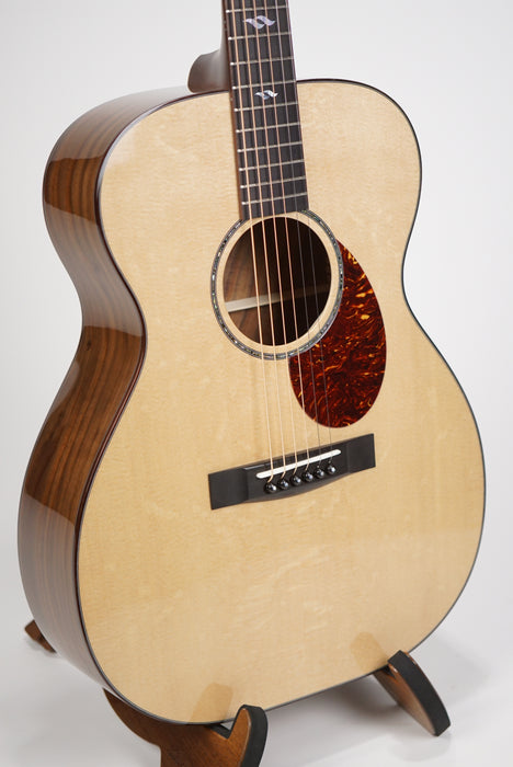 Huss and Dalton OM-14 Custom