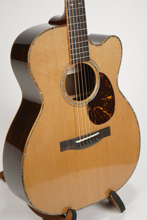 Santa Cruz Guitar OM Cutaway