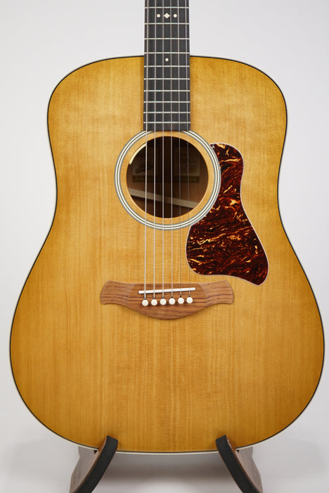 Taylor Trey Hensley Gold Label 510e Special Edition