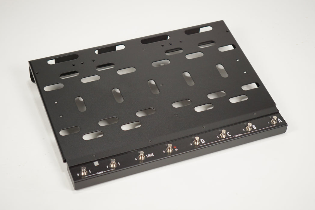 2023 Voodoo Lab Dingbat Pedalboard PX Package - PX-8 Plus Switcher and Gig Bag